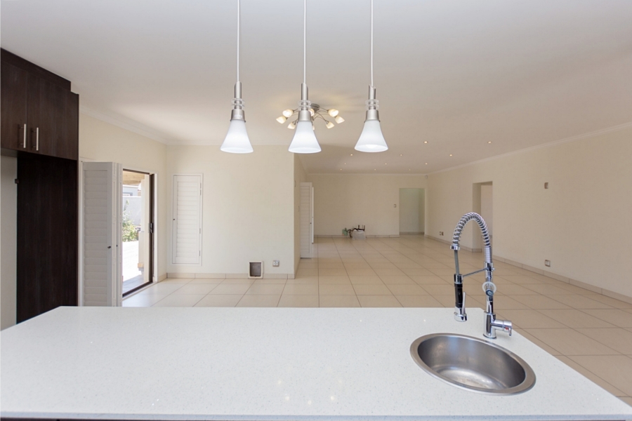 5 Bedroom Property for Sale in Country Club Western Cape